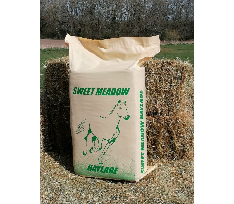 youngs sweet meadow haylage - 23kg