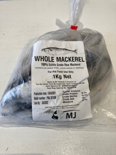 whole frozen mackerel - dog / cat food
